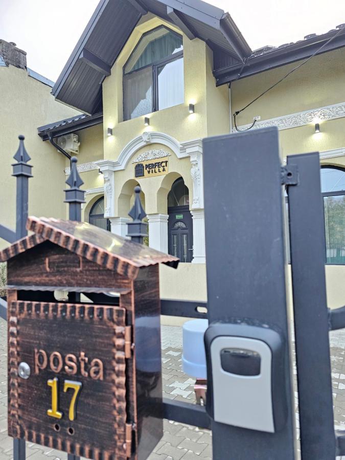 Perfect Villa Ploieşti Eksteriør bilde